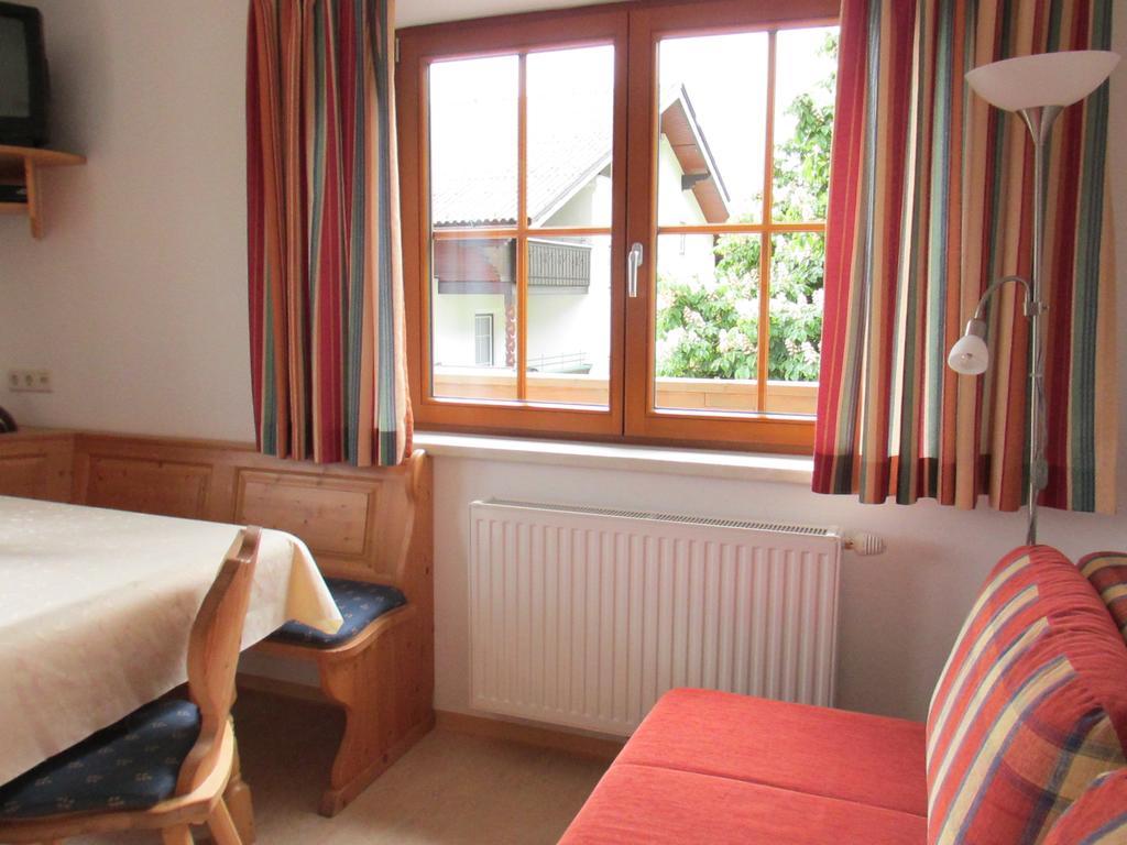 Appartement Zum Roessl Ramsau am Dachstein Habitación foto
